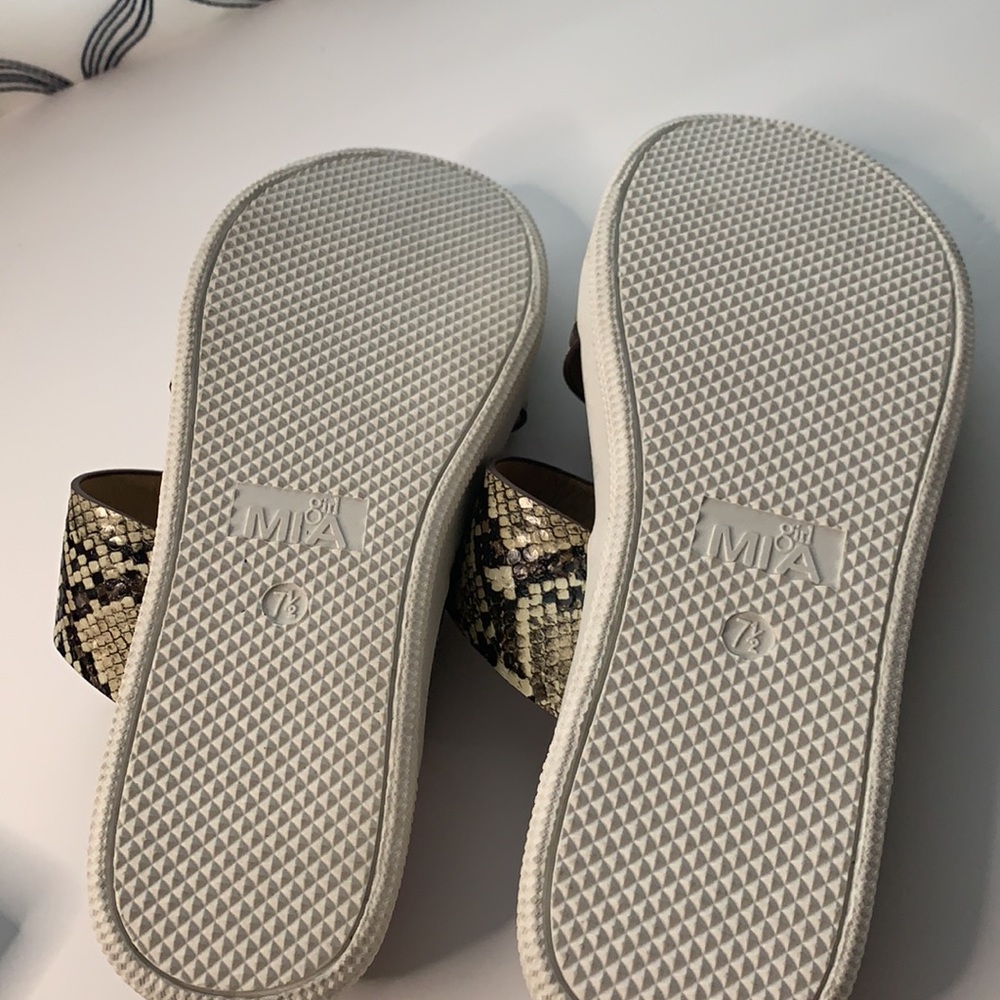 Mia girl Snake print Women’s sandal size:6,6.5,7, 7.5,8, 8.5,9, 9.5, 10 Various - Picture 10 of 14